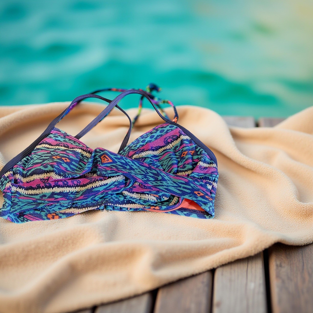 1 NWOT Coastal Blue Colorful SwimTop/underwire Size 34 B/C blue purple orange